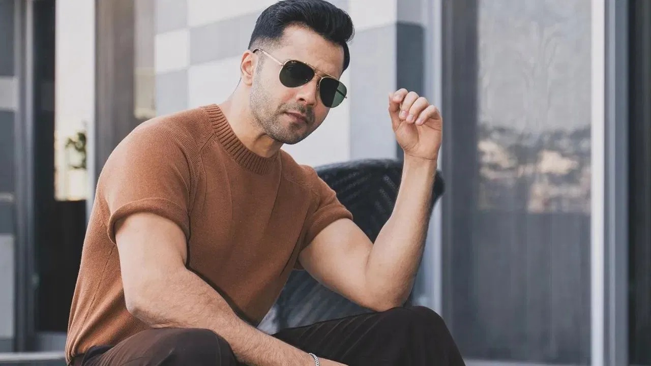 वरुण धवन ने फैंस संग धूमधाम से मनाया बर्थडे
