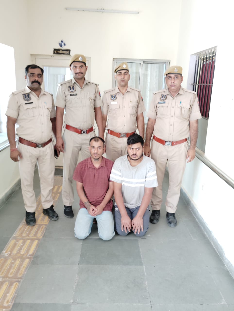 कांग्रेस नेता के घर में डकैती डालने वाला नौकर अपने साथी सहित गिरफ्तार