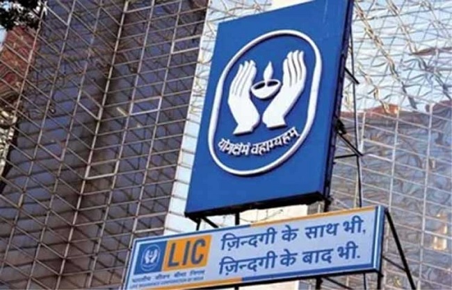 एलआईसी ने नए बिजनेस प्रीमियम में निजी बीमा कंपनियों को पछाड़ा, सालाना आधार पर 10 फीसदी की वृद्धि