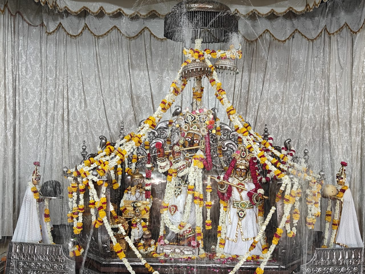 भक्तिभाव से मनाई गई बुद्ध पूर्णिमा