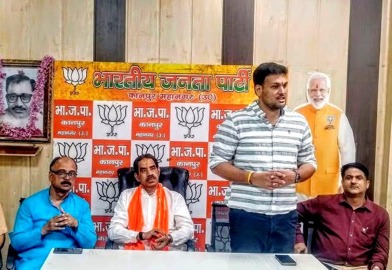 कानपुर में भारतीय जनता युवा मोर्चा कानपुर उत्तर की तिरंगा यात्रा को लेकर तैयारी बैठक का छायाचित्र