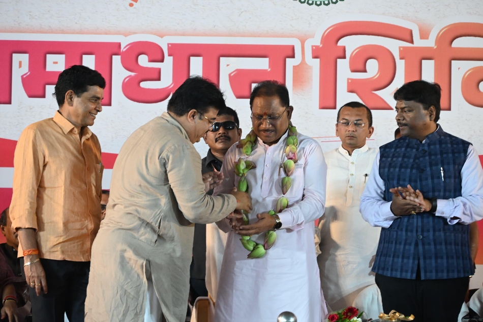 मुख्यमंत्री साय ने धमतरी जिले में किया 213 करोड़ रुपये का लोकार्पण