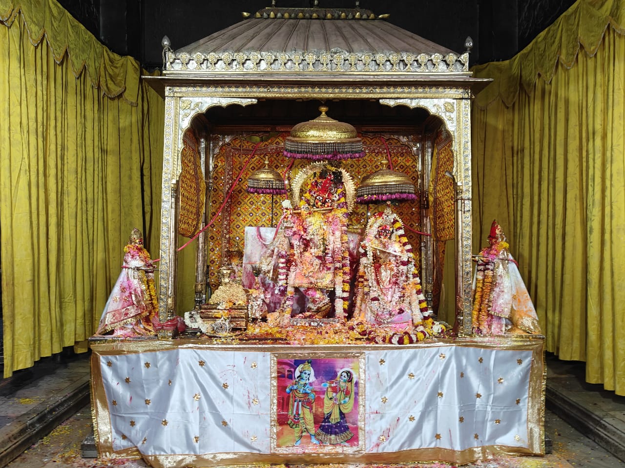 आराध्य देव गोविंद देवजी मंदिर में झोली फैलाकर मांगेगे बीड़ी-सिगरेट -गुटखा छोड़ने की भीख