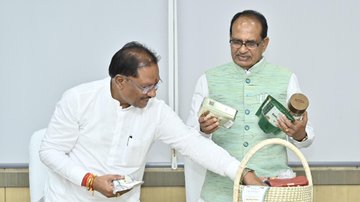 केंद्रीय मंत्री शिवराज को खूब भाए छत्तीसगढ़ जिले के जशपुर के ‘जशप्योर’ उत्पाद