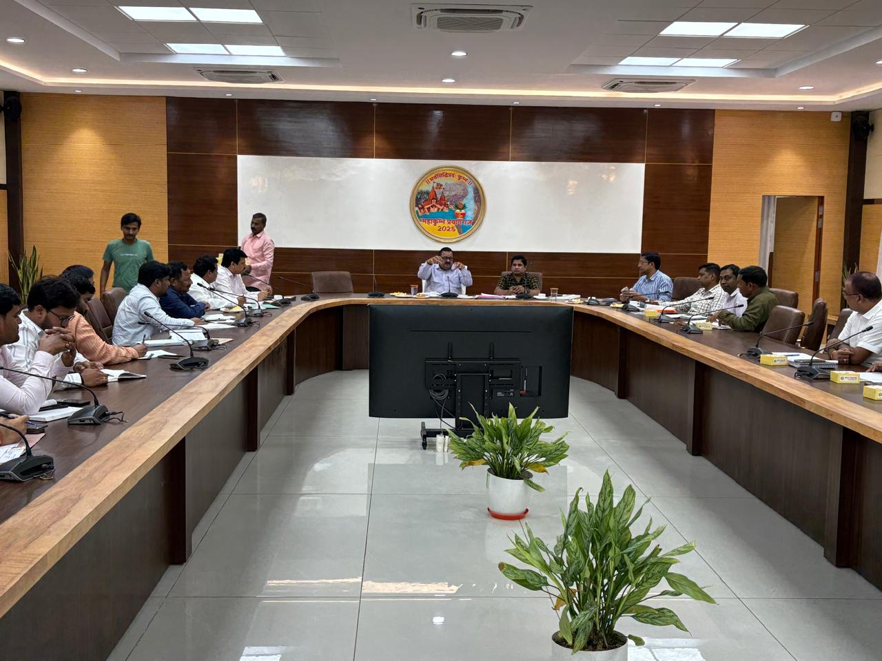 बरसात में जनता को नहीं होनी चाहिए कोई समस्या, लापरवाही पर की जाएगी कार्यवाई: अरुण प्रकाश