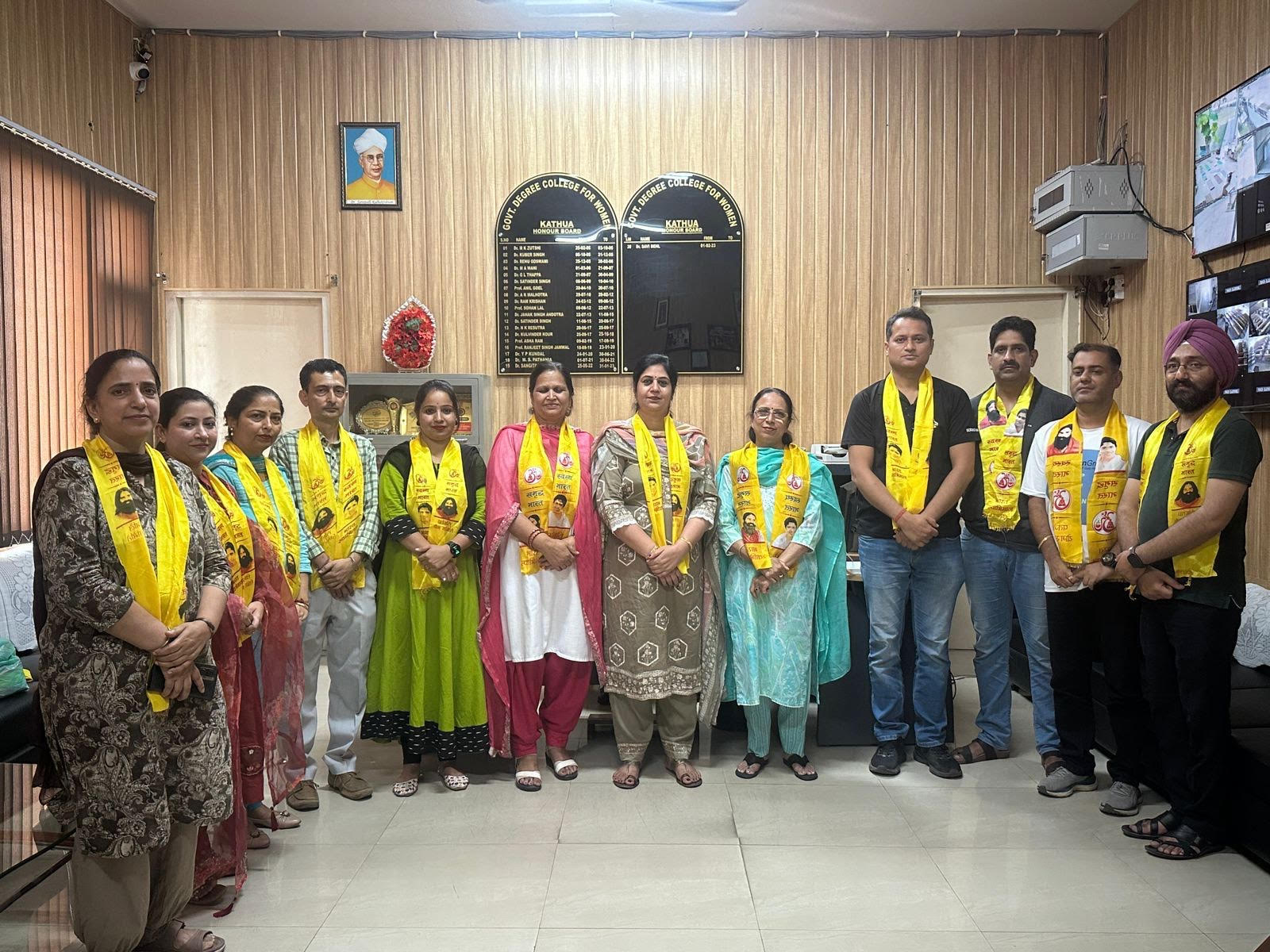 महिला डिग्री काॅलेज में शिक्षकों के लिए तीन दिवसीय योग कार्यशाला आयोजित