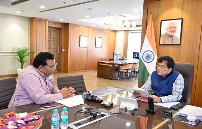 गोयल ने पेटीएम संस्थापक से की मुलाकात, भारत को डिजिटल भुगतान केंद्र बनाने पर की चर्चा