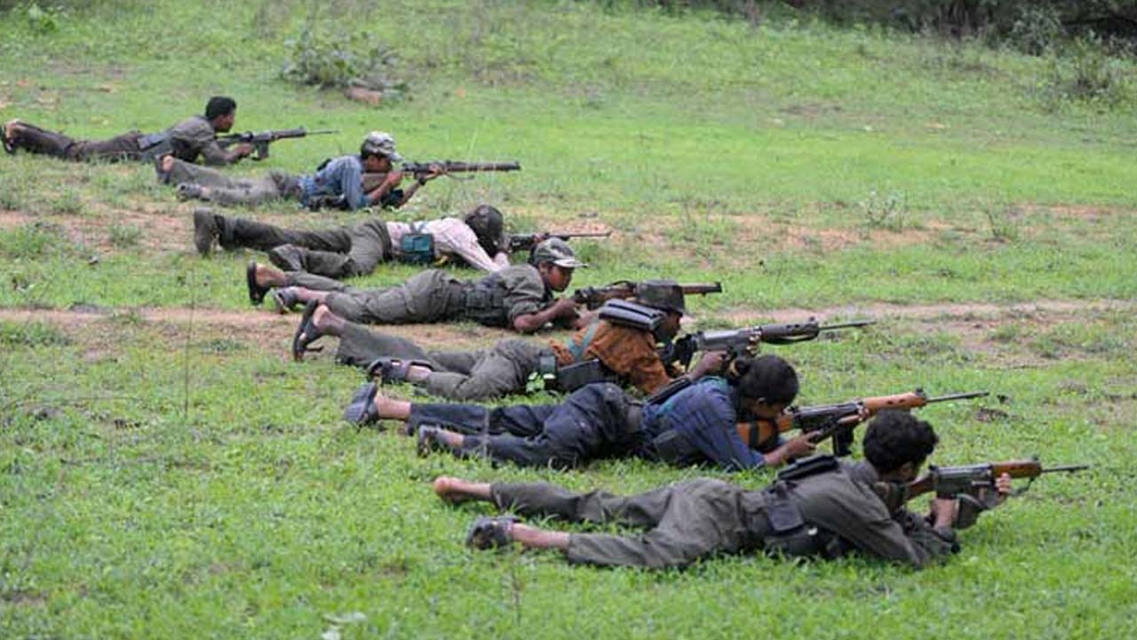 तेलंगाना के मुलुगु जिले से 20 माओवादी गिरफ्तार, आठ ने किया आत्मसमर्पण