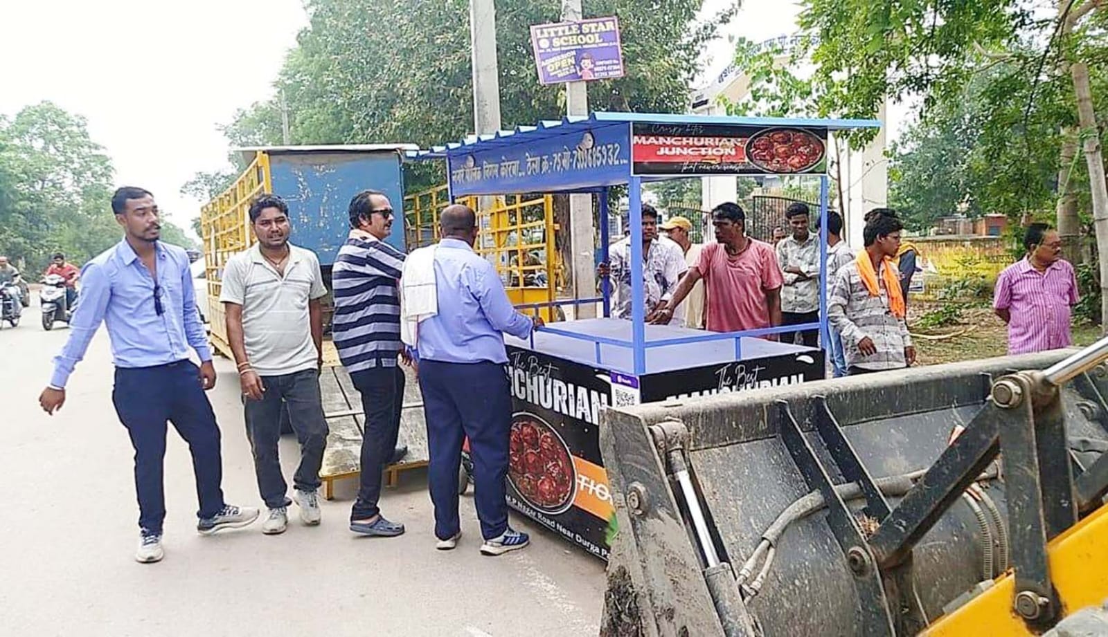 कोरबा: महाराणा प्रतापनगर मुख्य मार्ग से निगम ने हटाया अतिक्रमण