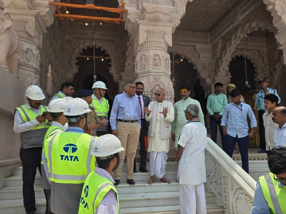 टाटा ग्रुप के चेयरमैन नटराजन चंद्रशेखरन ने राम मंदिर निर्माण कार्य का किया अवलोकन