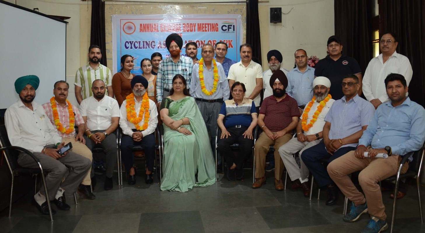 साइक्लिंग एसोसिएशन ऑफ जम्मू एंड कश्मीर ने चुनाव कराए; डॉ. अरविंदर सिंह अमन अध्यक्ष चुने गए