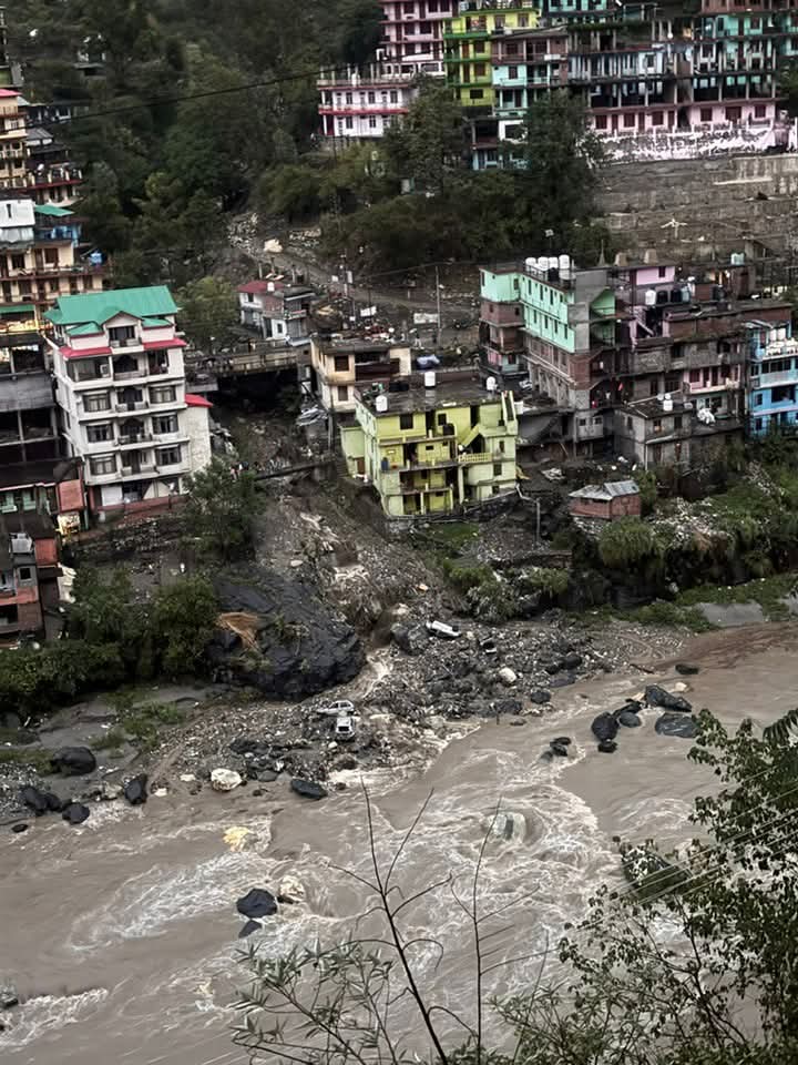 हिमाचल में मौसम के कड़े तेवर, कई जगह भारी बारिश-ओलावृष्टि, छह दिन तक अलर्ट जारी