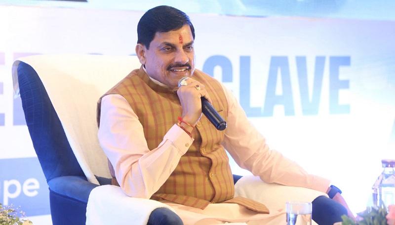 मुख्यमंत्री ने द चेंजमेकर कॉन्क्लेव में की विकास, नवाचार और जन सरोकार पर खुली चर्चा