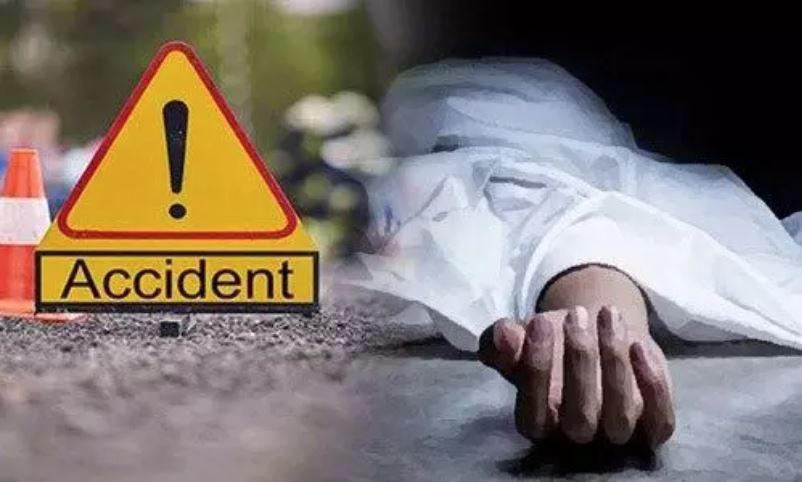 तेज रफ्तार डंपर ने ट्रैक्टर ट्राली को मारी टक्कर, एक की मौत दो घायल