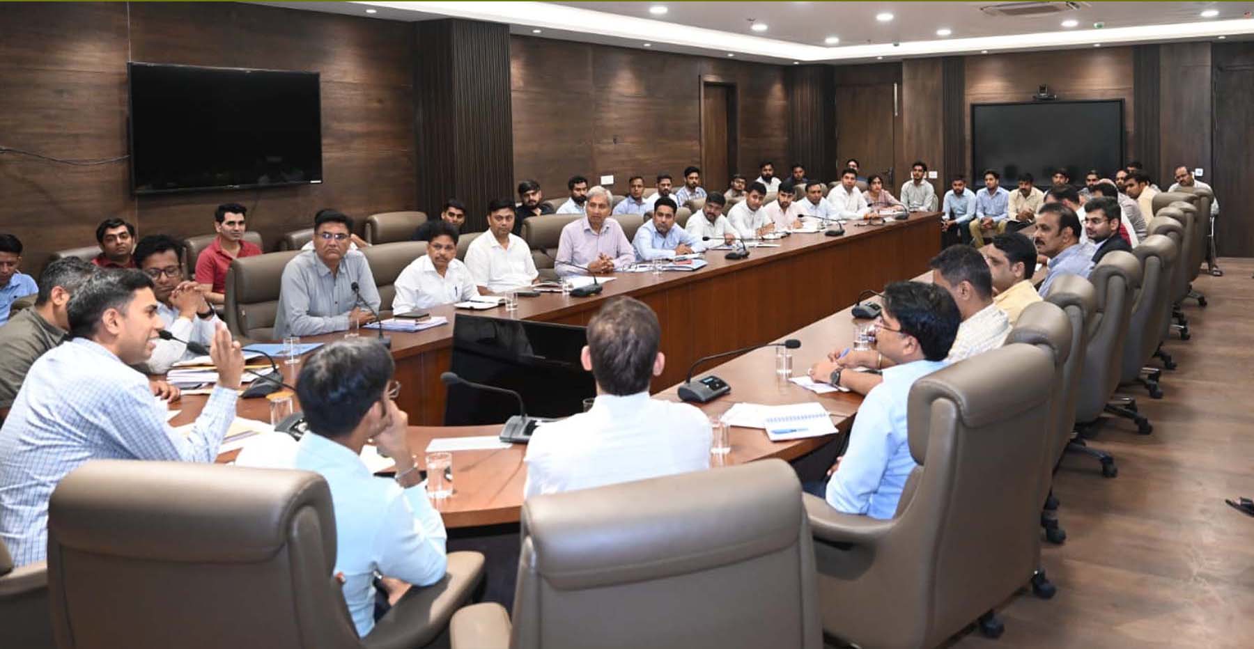 गुरुग्राम: मानसून पूर्व तैयारियों को लेकर निगम आयुक्त ने अफसरों को दिए सख्त निर्देश