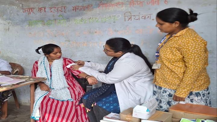 भोपालः प्रधानमंत्री सुरक्षित मातृत्व अभियान शिविरों में हुई 1300 से अधिक गर्भवती महिलाओं की जांच