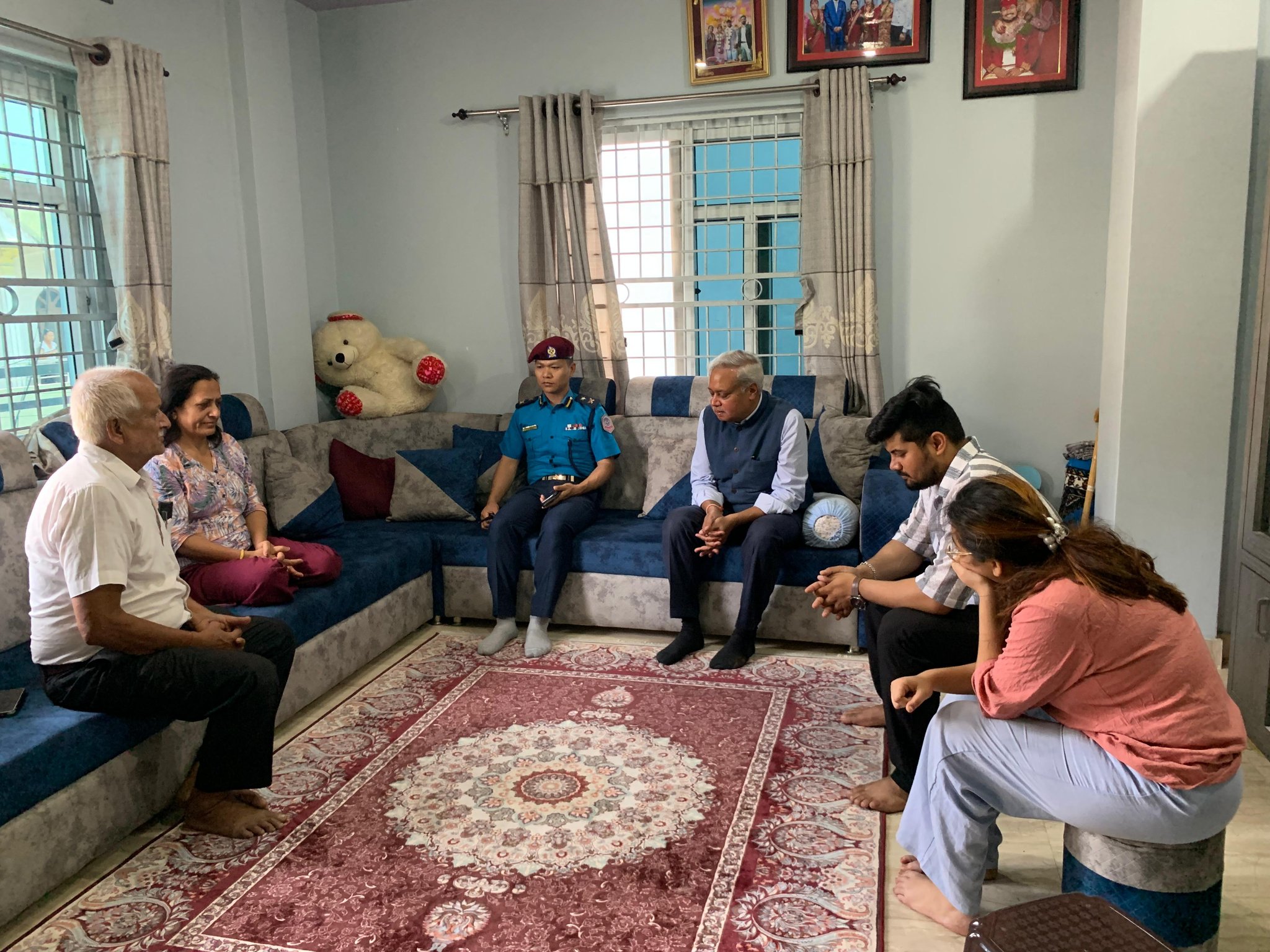 पहलगाम हमले में मारे गए सुदीप न्यौपाने के परिवार से भारतीय राजदूत ने की मुलाकात