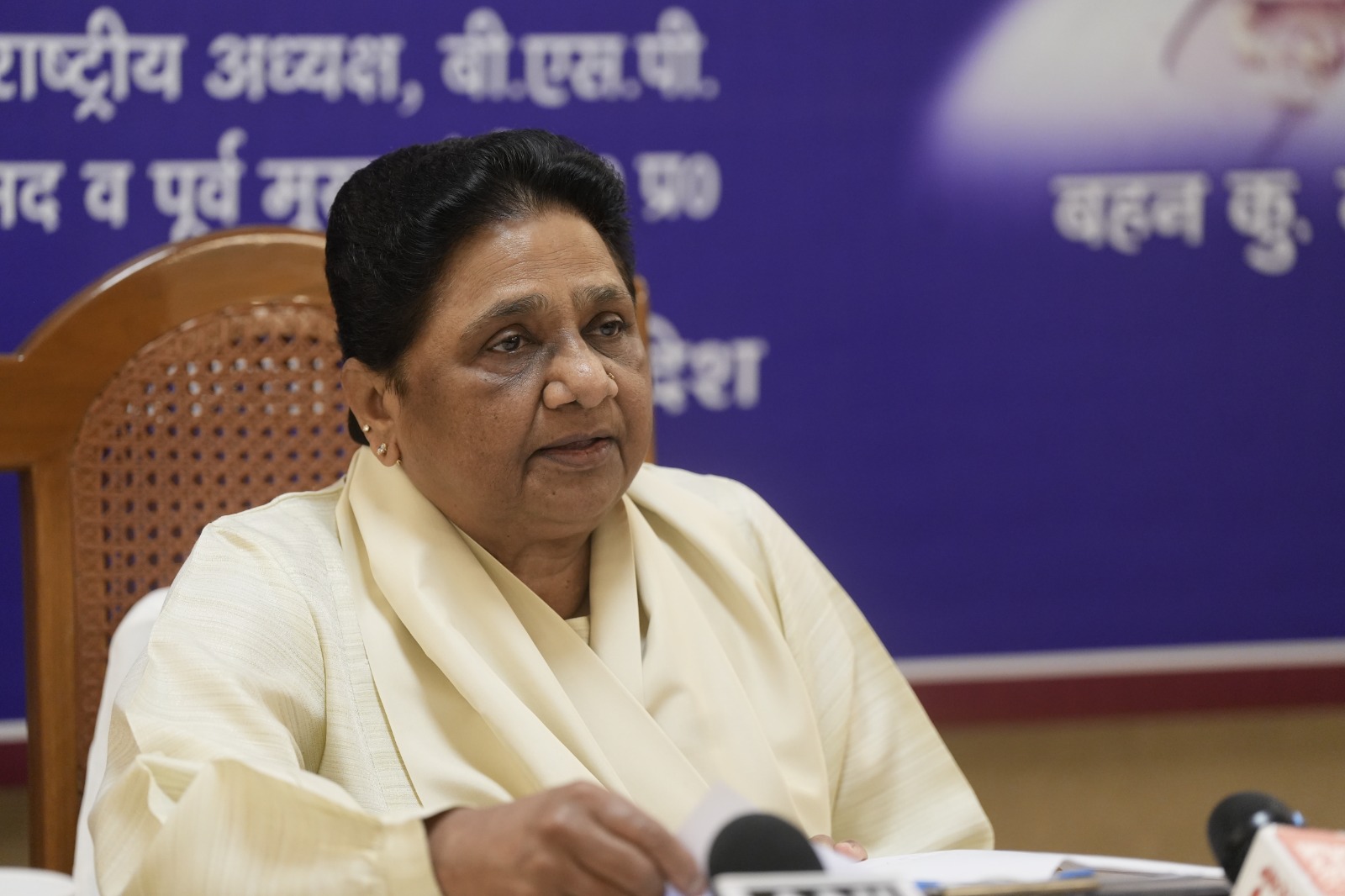 गौतमबुद्ध ने मानवता की आदर्श ज्योति को दुनिया में फैलाया : मायावती