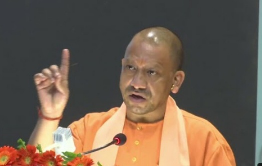 आपदा प्रभावित जिलों में अधिकारी भ्रमण करें और राहत कार्य पर नजर रखें : मुख्यमंत्री योगी