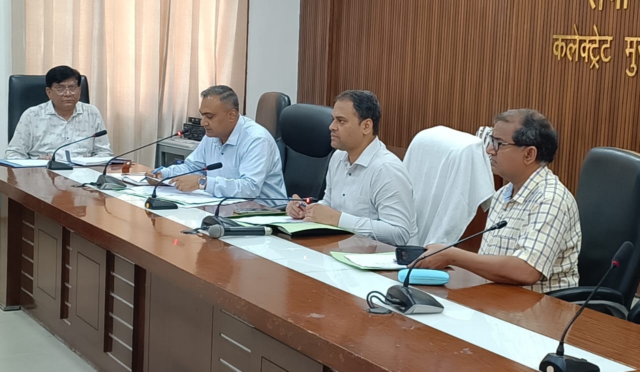 अस्पतालों में मेडिकल वेस्ट प्रबंधन में लापरवाही पर जिलाधिकारी नाराज