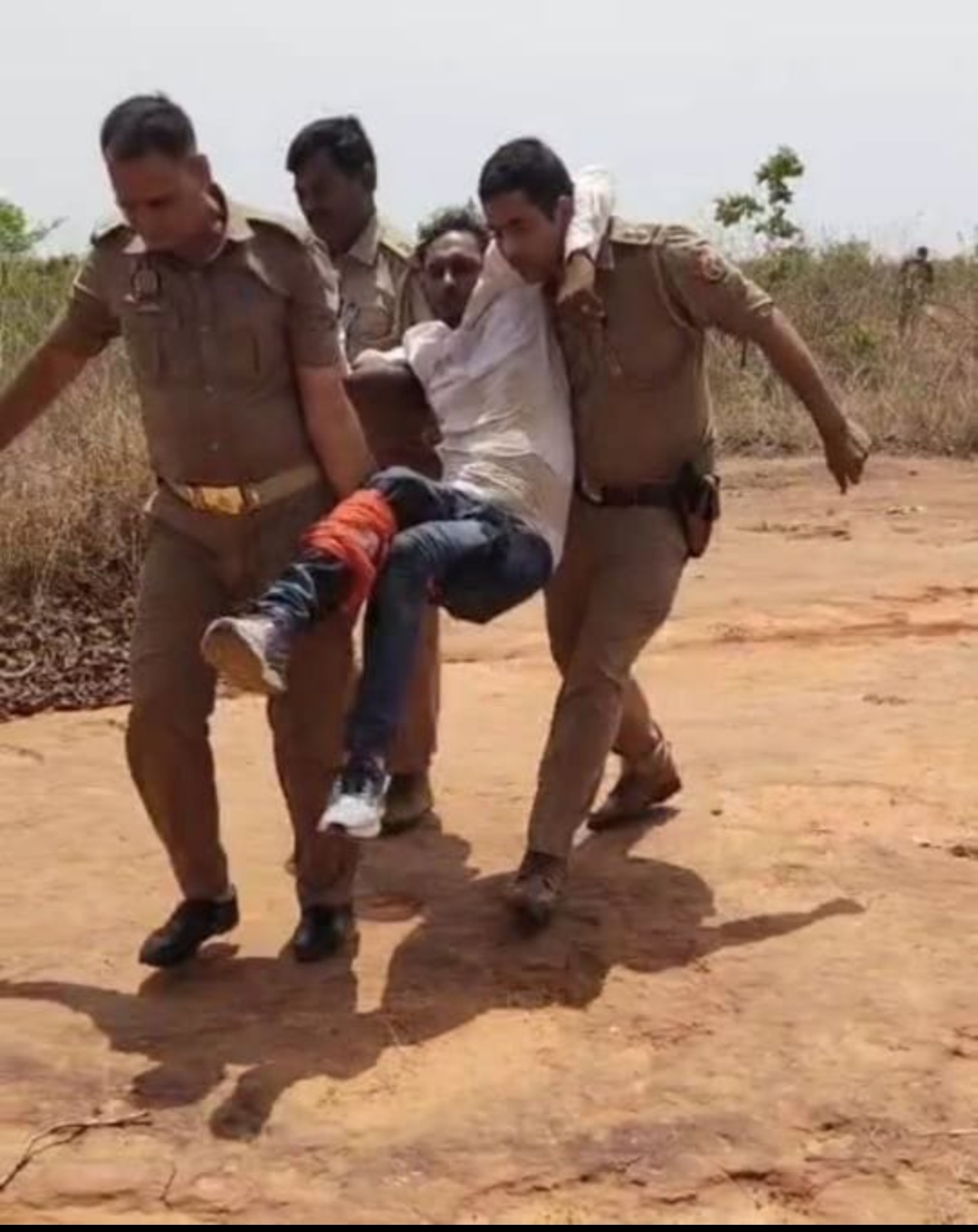 पुलिस मुठभेड़ में हिस्ट्रीशीटर को लगी गोली