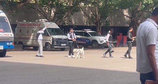 हरियाणा सचिवालय और मुख्यमंत्री आवास उड़ाने की धमकी, खाली करवाकर चलाया गया सर्च अभियान