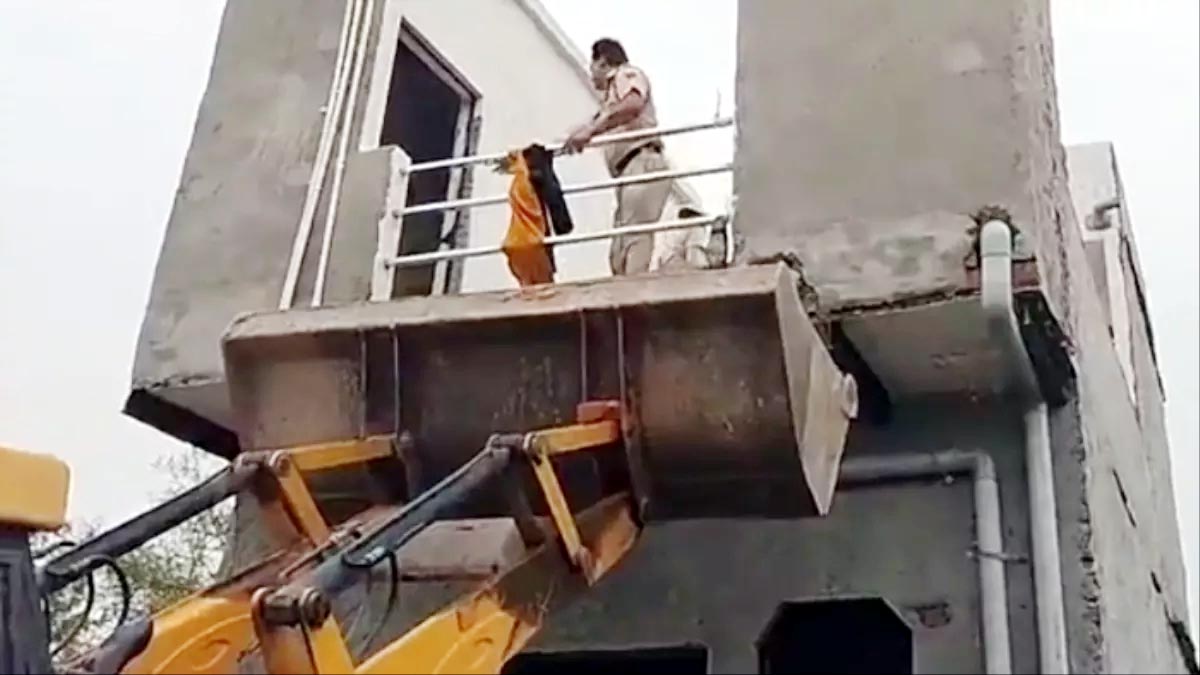 फरीदाबाद : दस एकड़ में विकसित हो रही अवैध कालोनियों को तोड़ा