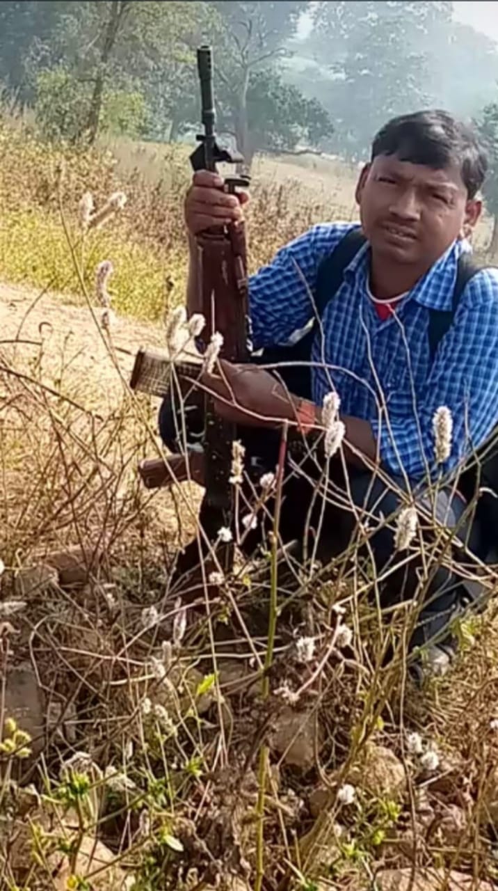 झारखंड के लातेहार में पांच लाख का इनामी नक्सली मनीष यादव मारा गया, 10 लाख का इनामी गिरफ्तार