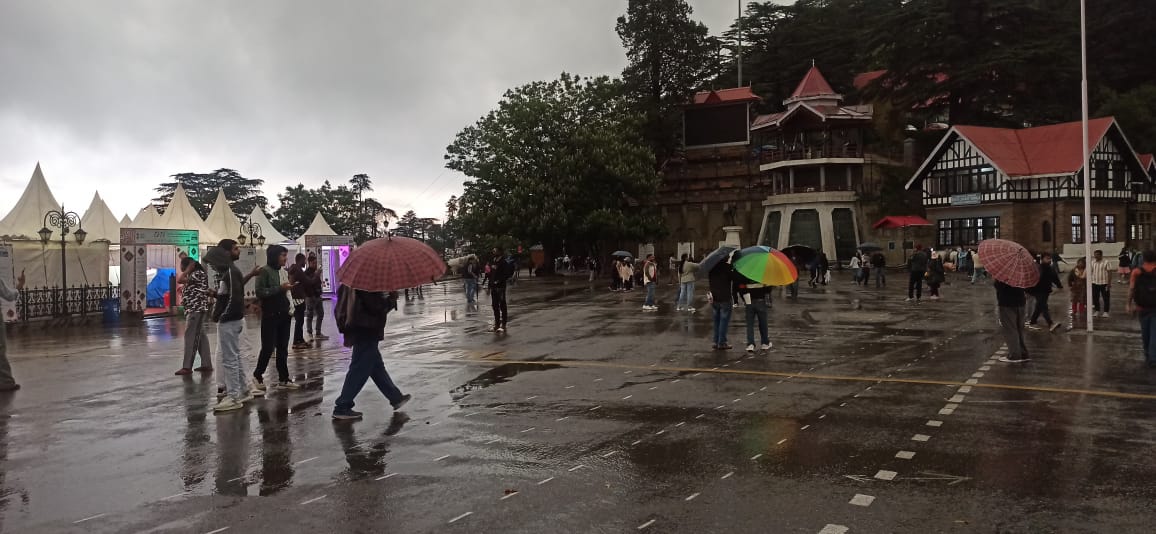 हिमाचल प्रदेश में बारिश-ओलावृष्टि से पारा गिरा, 28 मई तक अलर्ट जारी