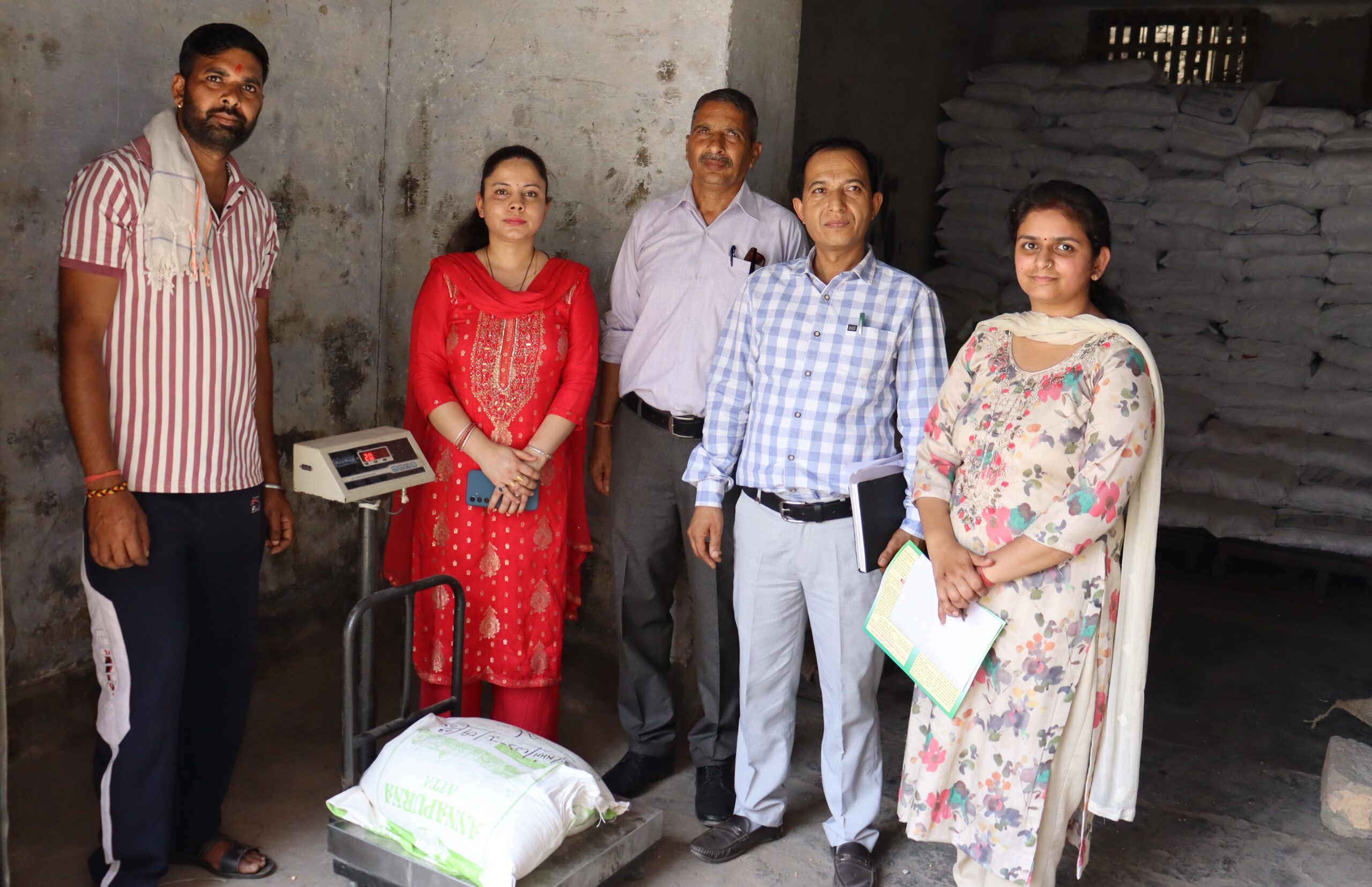 सिरमौर के 42 किसानों से खरीदी 178 क्वींटल प्राकृतिक खेती से उत्पादित गेहूं