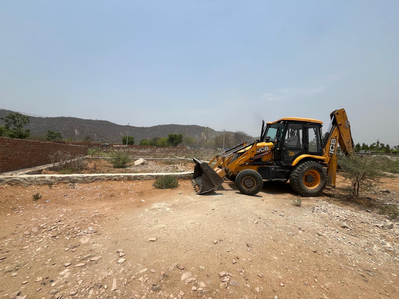 झारखंड तिराहे से लेकर 200 फीट बाइपास तक हटाए गए 75 अतिक्रमण