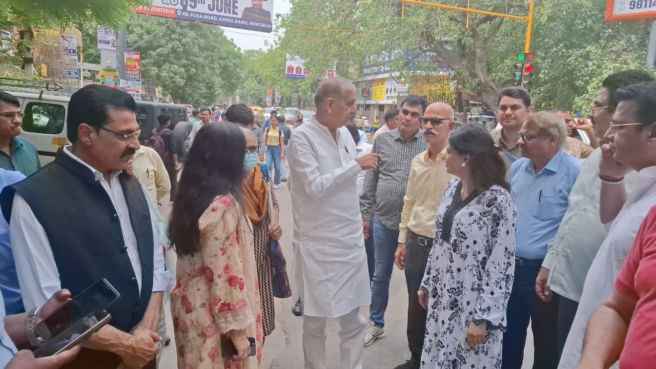 उप महापौर ने मेगा सफाई अभियान के तहत राजेंद्र नगर क्षेत्र का किया निरीक्षण