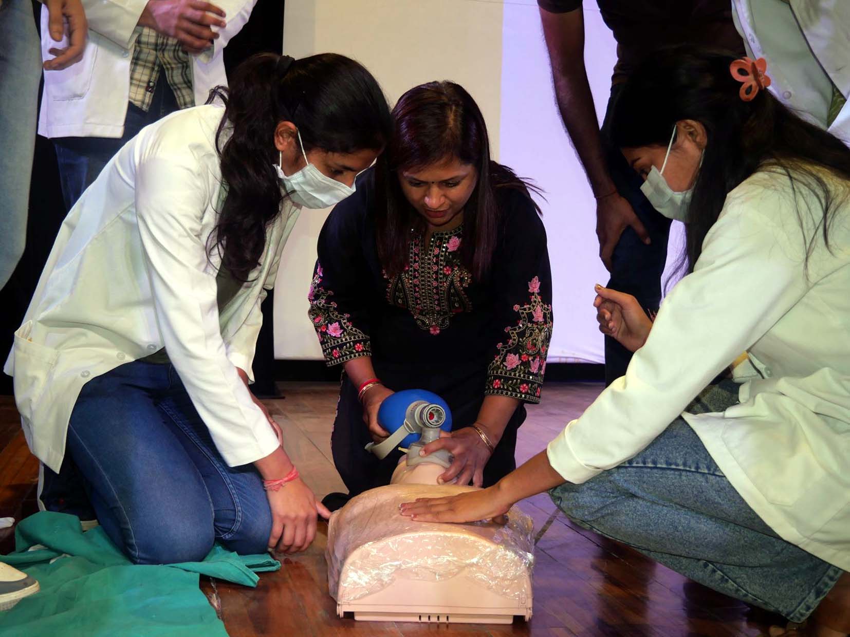 हिसार : अग्रोहा मेडिकल में दो दिवसीय प्राथमिक चिकित्सा प्रशिक्षण सत्र का आयोजन