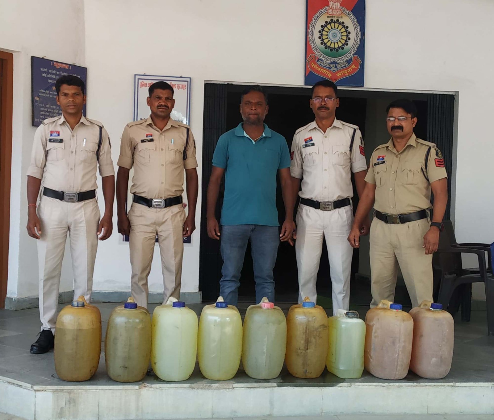 सूरजपुर : 165 लीटर डीजल के साथ आरोपित गिरफ्तार
