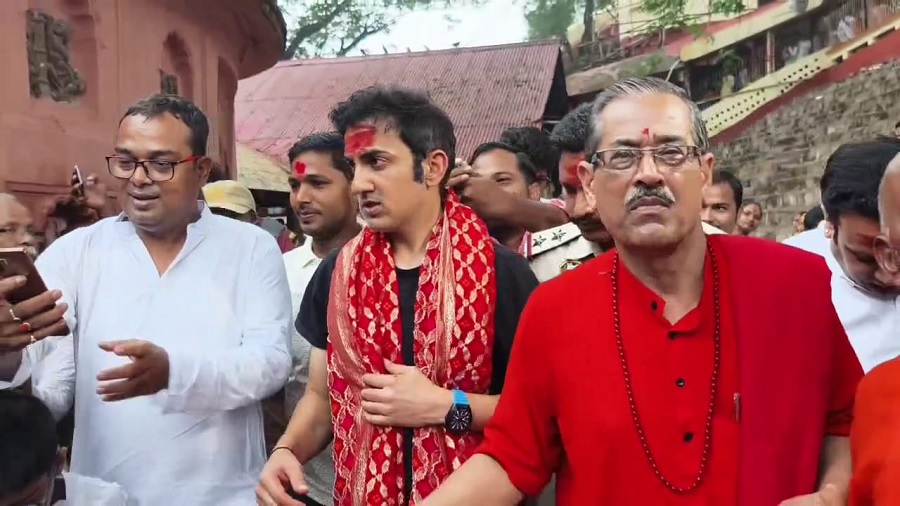 इंग्लैंड के खिलाफ महत्वपूर्ण टेस्ट सीरीज से पहले गौतम गंभीर ने मां कामाख्या से लिया आशीर्वाद