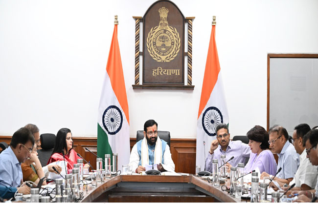 मुख्यमंत्री ने मानसून से पहले ड्रेनों की सफाई के लिए उपायुक्तों को दिए निर्देश