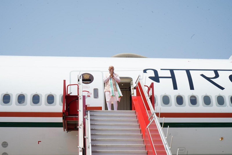 प्रधानमंत्री मोदी भोपाल पहुंचे, महिला सशक्तिकरण महासम्मेलन में होंगे शामिल