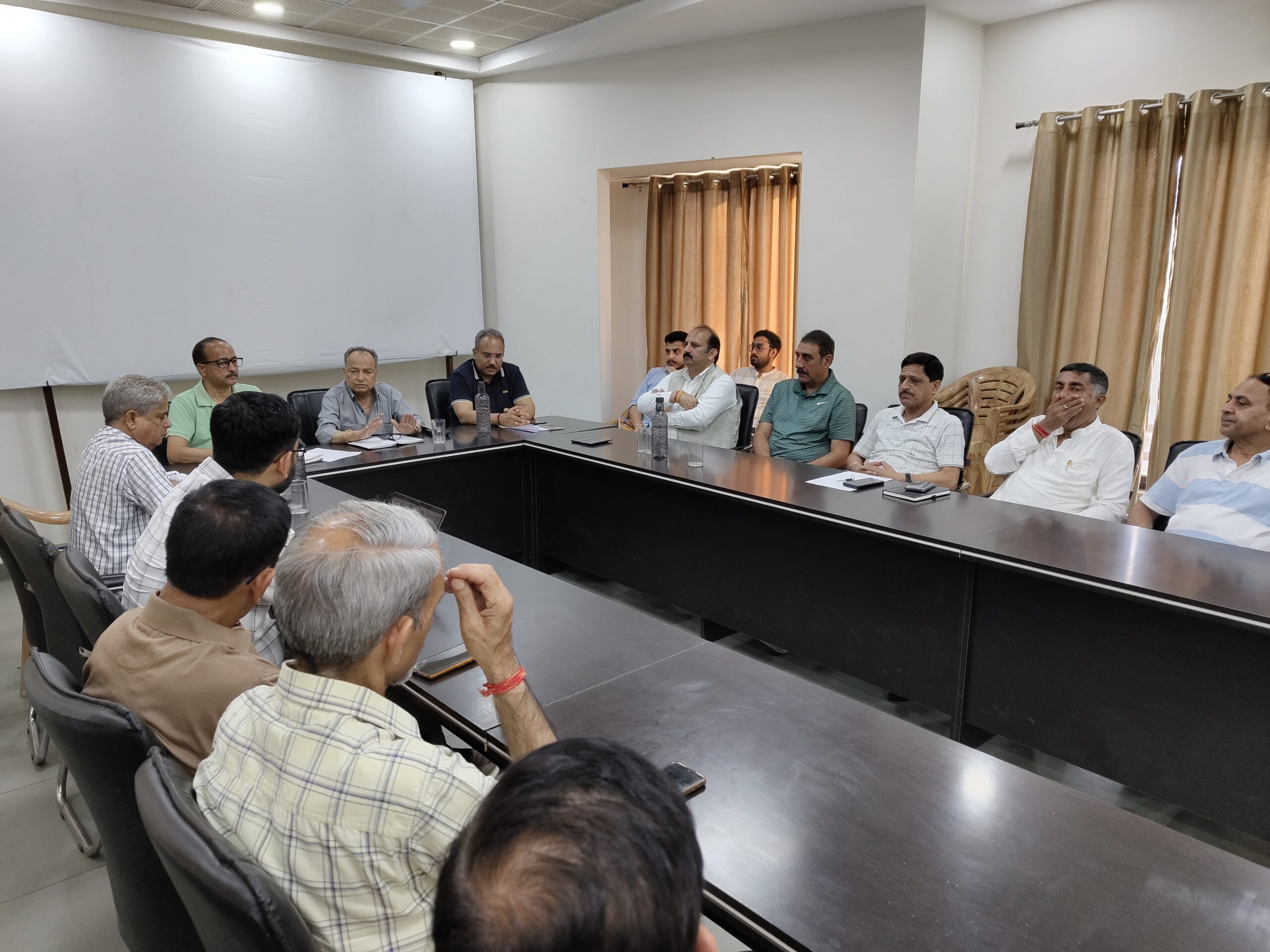 लीड की वार्षिक पत्रिका स्मारिका के विमोचन की तैयारियों को दिया गया अंतिम रूप