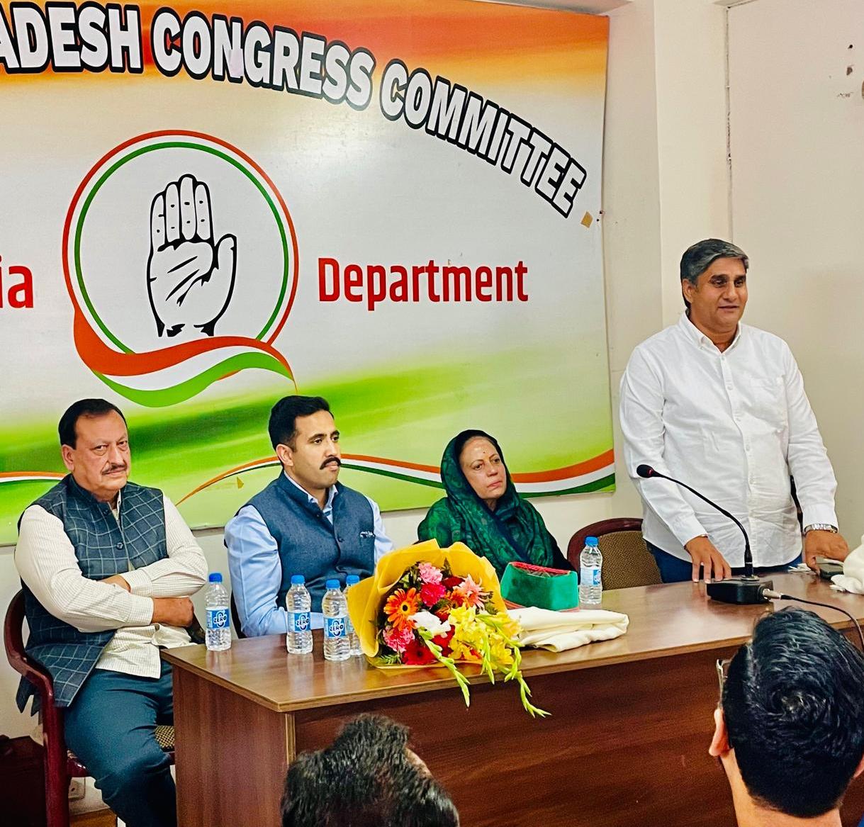 कांग्रेस की ‘जयहिंद सभा’ में बढ़-चढ़कर भाग लें कार्यकर्ता : प्रतिभा सिंह