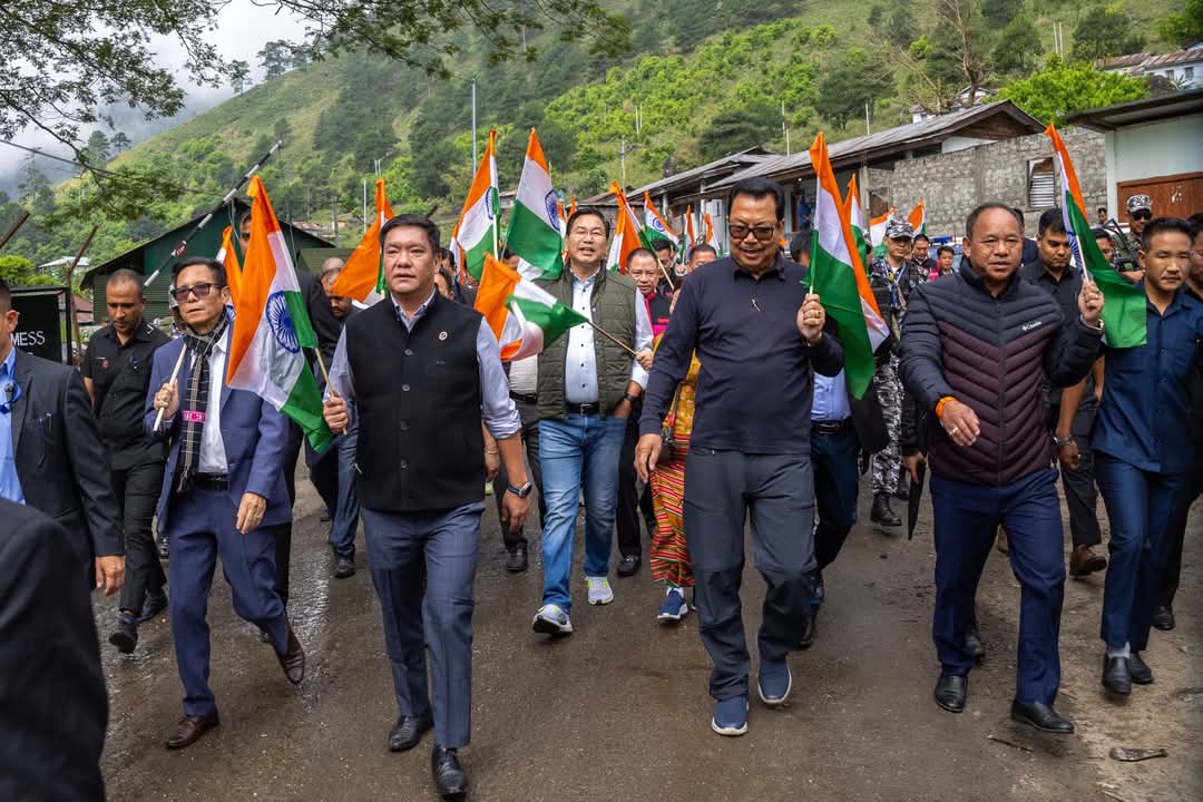 अरुणाचल सरकार ने भारत-चीन सीमा क्षेत्र में निकाली तिरंगा यात्रा