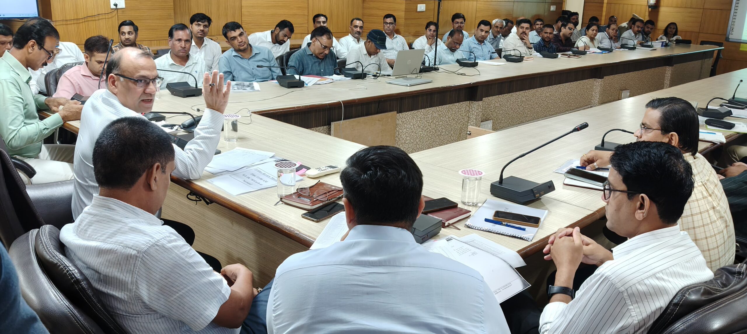 नारनौल: प्रमुख विभाग अब अपनी मुख्य तीन उपलब्धियां बताएंगे: डॉ. विवेक भारती