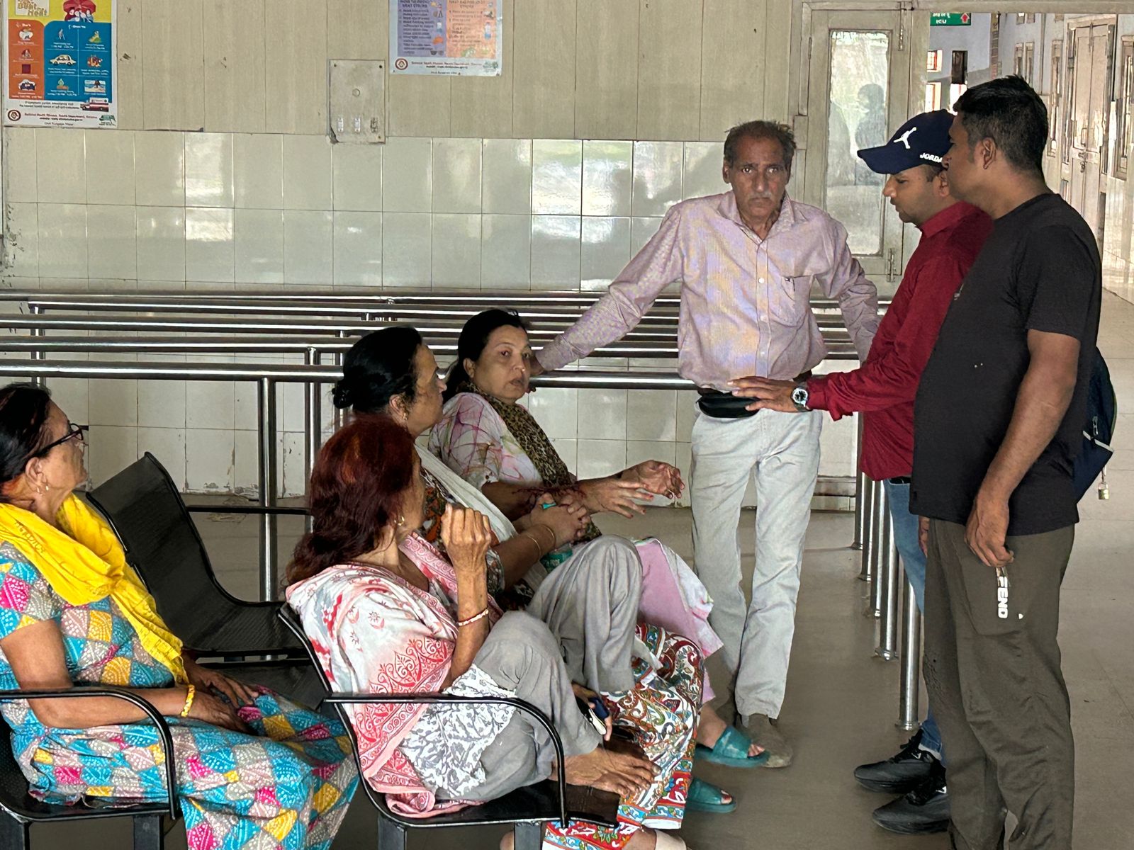 हिसार : प्लॉट विवाद में बेटे-बहू ने मां को पीटा, बचाने आई बहनों पर भी हमला