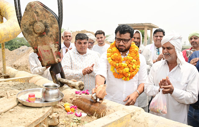 सोनीपत के पांची जाटान को मिला स्वच्छ जल का उपहार,दो नलकूप चालू