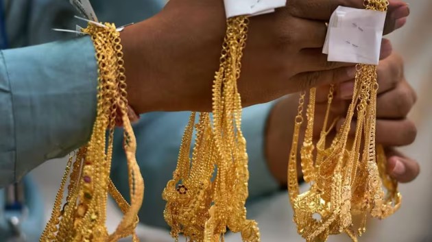 दो दिन की गिरावट के बाद उछला सोना, चांदी के भाव में बदलाव नहीं