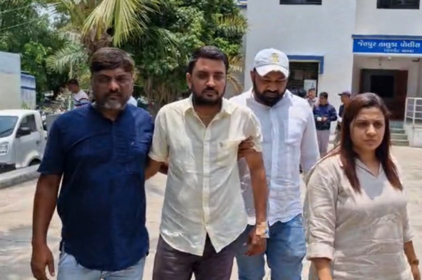 राजकोट राजनीति में भूचाल: बन्नी गजेरा मामले में पियूष राडड़िया की पुलिस में पेशी