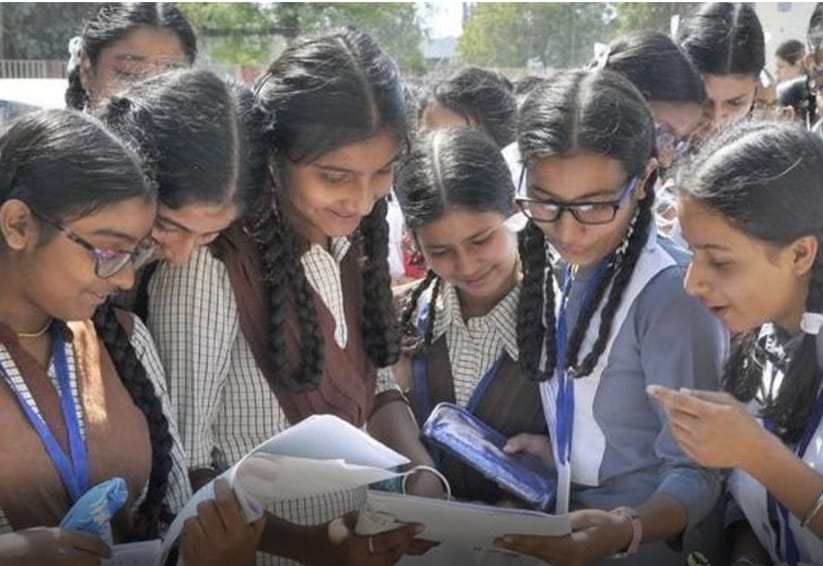 गुजरात में कक्षा 10वीं का 83.08% रिजल्ट घोषित, गणित और गुजराती में सबसे ज्यादा छात्र फेल