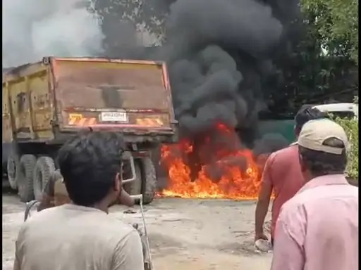 कोरबा : आरकेटीसी कंपनी में वेल्डर की मौत,कोरबा में ट्रेलर के डीजल टैंक में वेल्डिंग के दौरान झुलसे थे; परिजनों ने मुआवजा मांगा कोरबा : आरकेटीसी कंपनी में वेल्डर की मौत,कोरबा में ट्रेलर के डीजल टैंक में वेल्डिंग के दौरान झुलसे थे; परिजनों ने मुआवजा मांगा