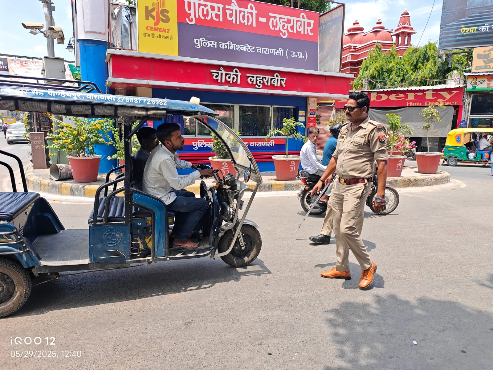 हल्की बारिश के बाद उमस ने किया बेहाल