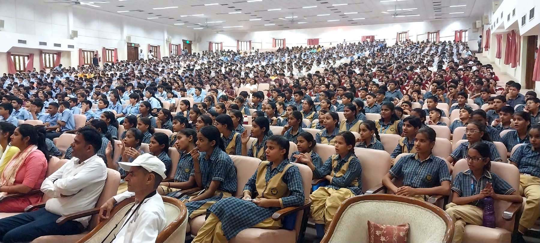 गुरुग्राम: प्रकृति के साधनों का उतना ही उपयोग करें जितना आवश्यक है: दिनेश लुहाच