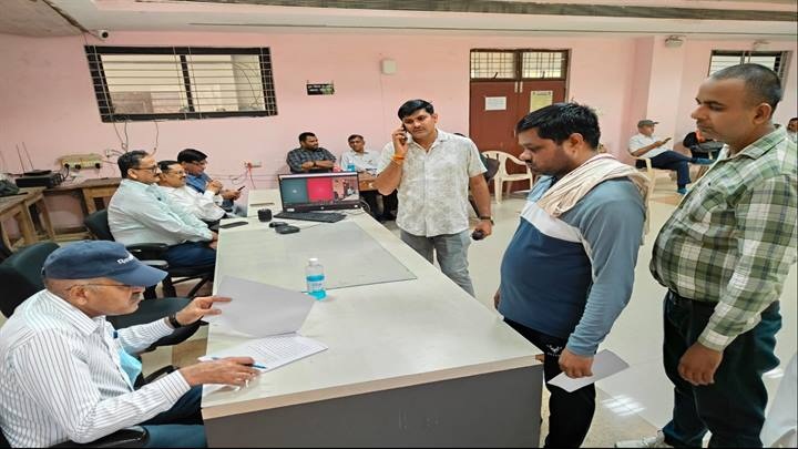 ग्वालियरः कलेक्ट्रेट की जन-सुनवाई में 107 लोगों की समस्याओं की हुई सुनवाई
